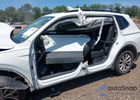 2019 Volkswagen Tiguan 2.0T Se/2.0T Sel/2.0T Sel R-Line/2.0T Sel R-Line Black из США, поврежденный, VIN 3VV2B7AX6KM147514